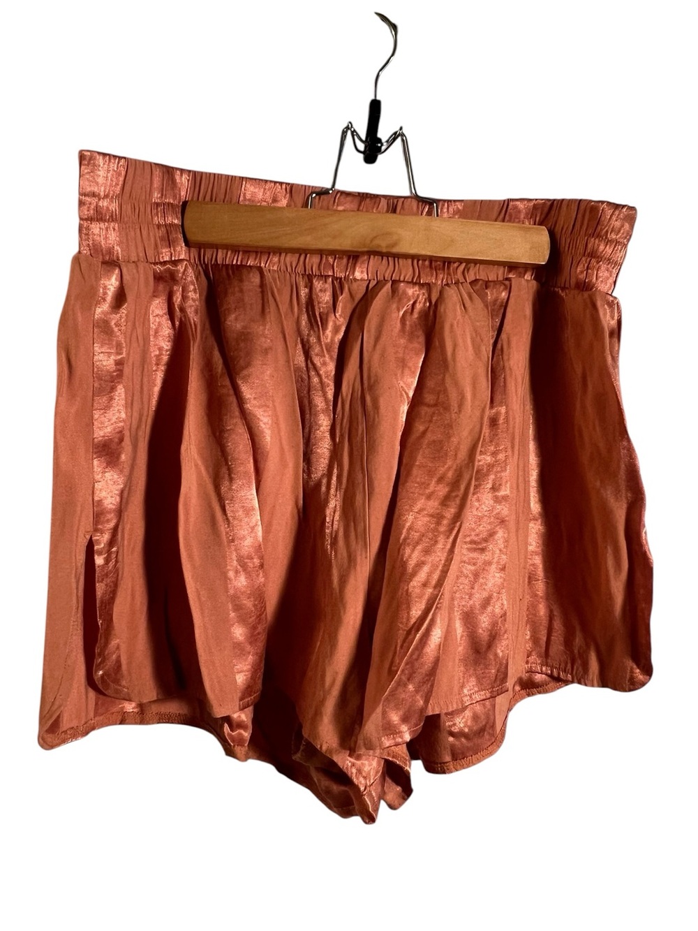 Victoria’s Secret Women’s Sz Large Satin Pull-On Sleep Shorts Burnt Orange Beige